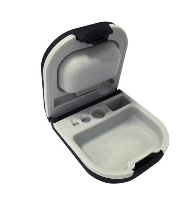 Hearing aid carrying case